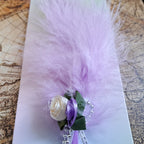 🕊️ Mărturii de Nuntă: Set 5 Pixuri Elegante „Feather Writer” cu Pană și Accesoriu Florale